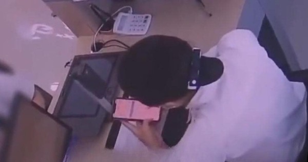 Nữ nhân viên chuyển nhầm 2,6 tỷ đồng từ tài khoản công ty, người nhận đồng ý trả lại nhưng vẫn bị triệu tập lên đồn công an